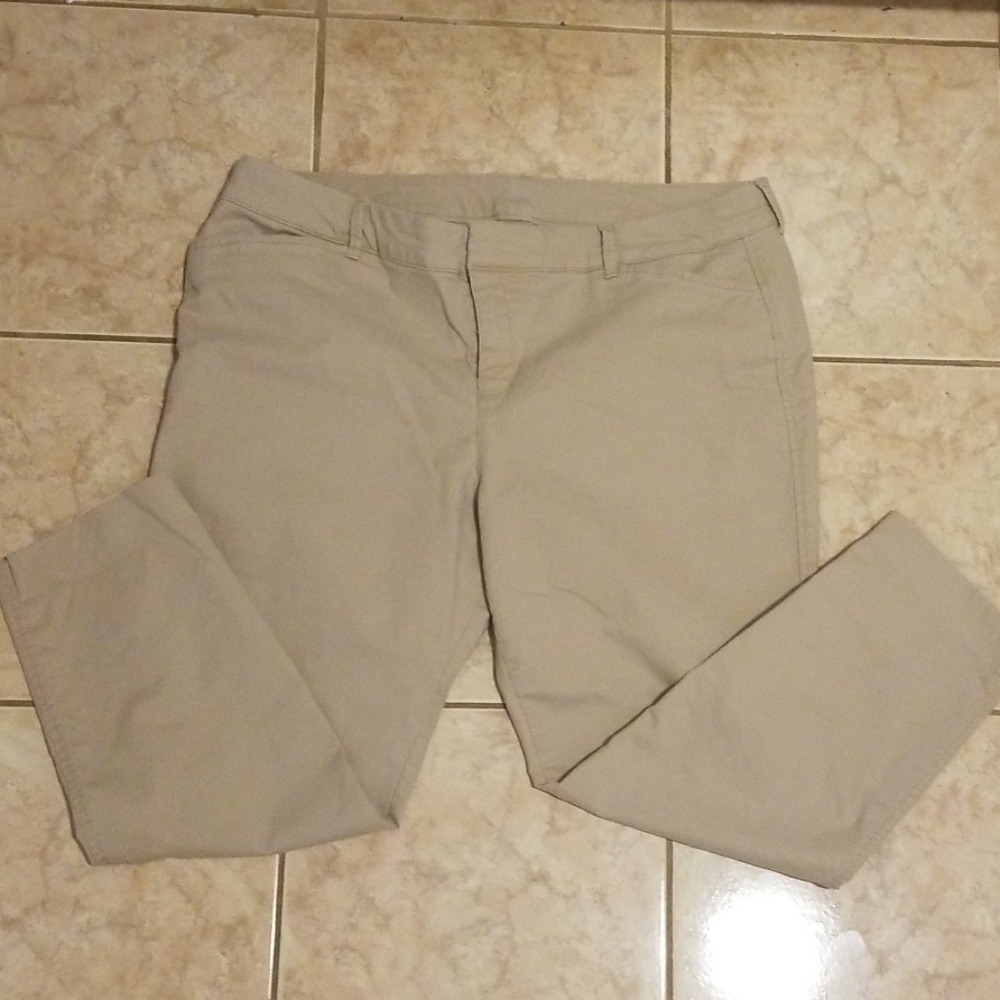 Old Navy Khaki chinos